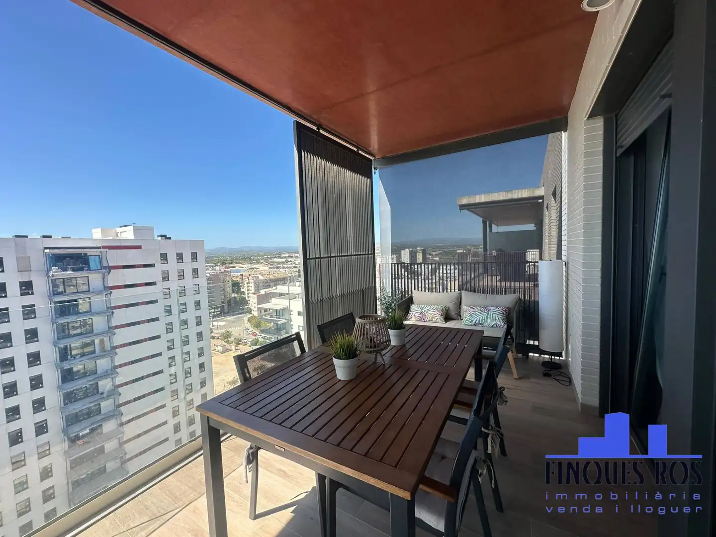 Appartamento con terrazza in vendita a Casco Urbano, imagen 8