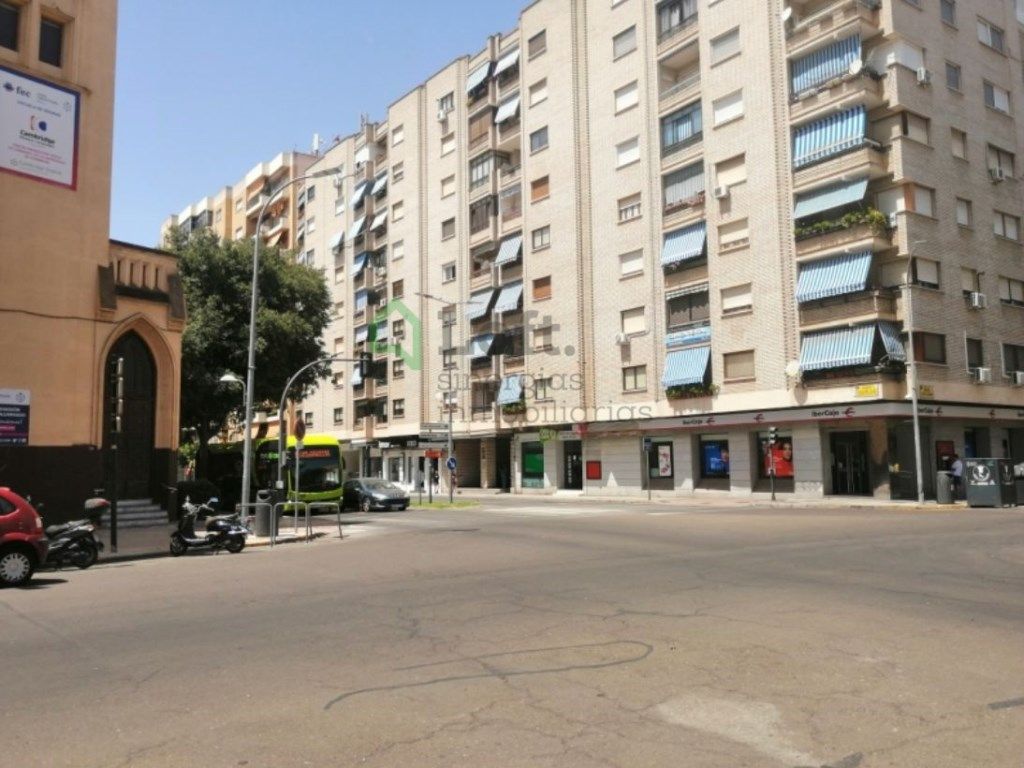 Exterior view of Flat to rent in Badajoz Capital  with Air Conditioner, Heating and Furnished