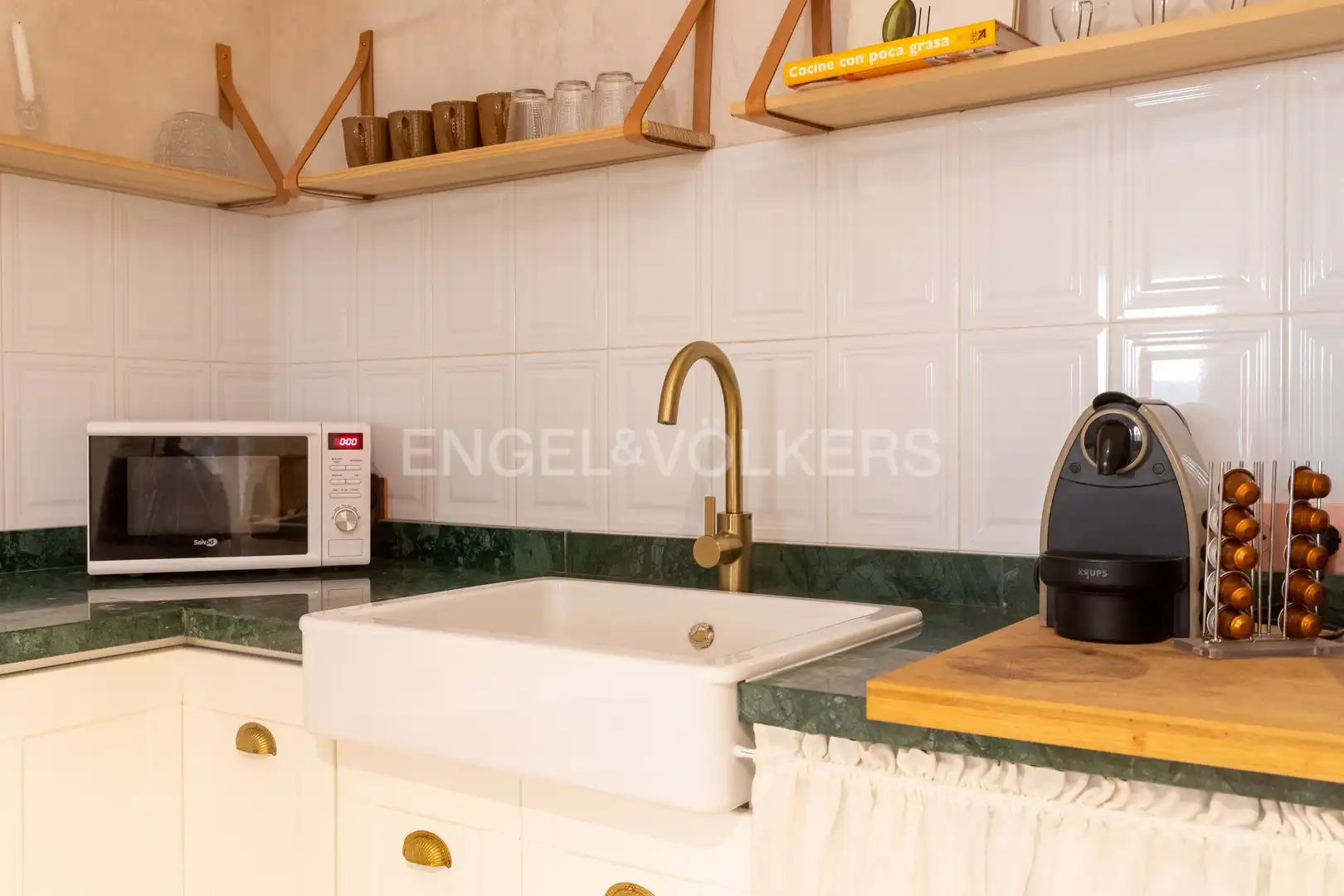 Study for rent in Santa Catalina