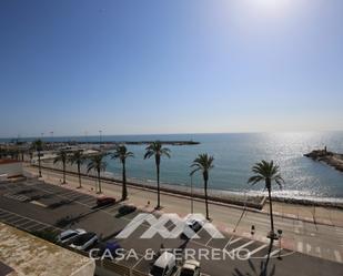 Vista exterior de Pis en venda en Vélez-Málaga amb Aire condicionat, Jardí privat i Terrassa