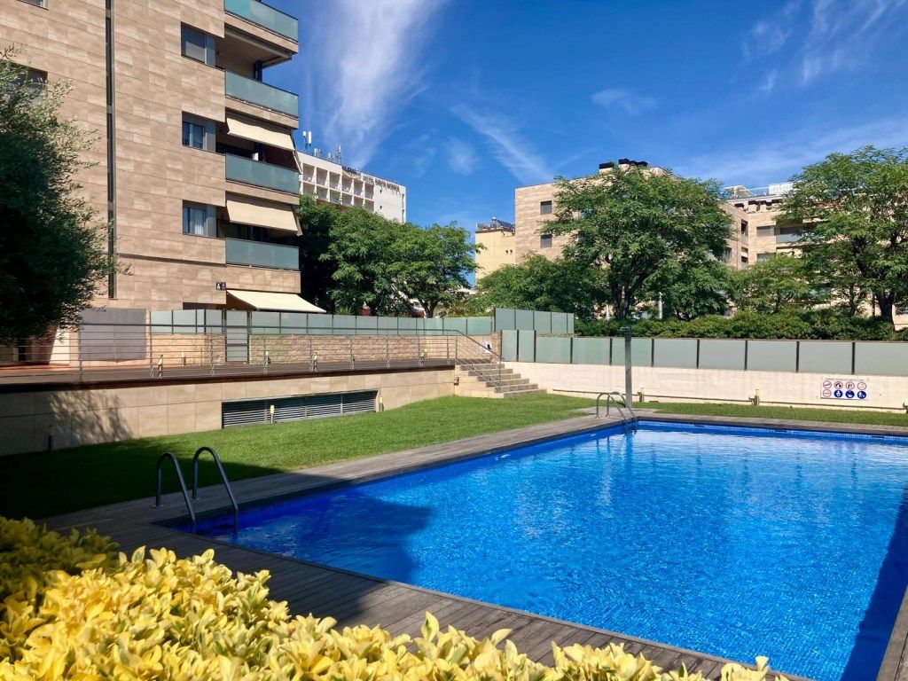Piscina de Piso en venta en Calella con Aire acondicionado
