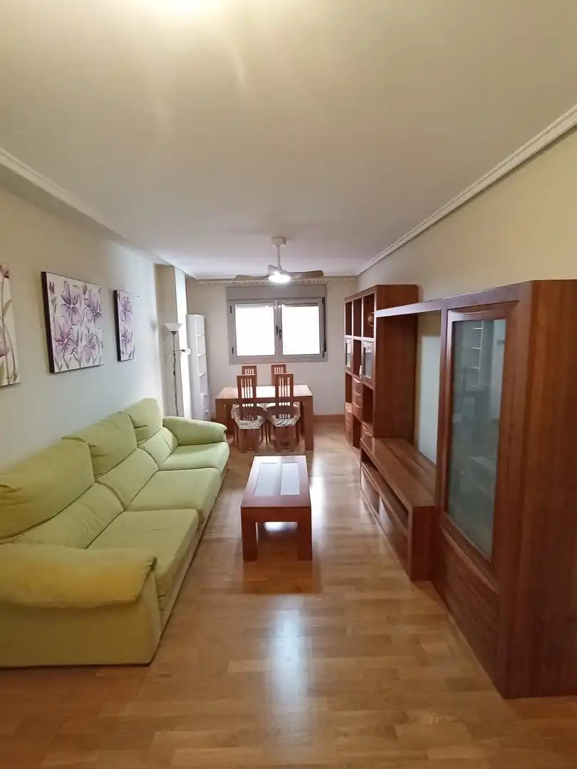 Living room of Flat for rent in Parla  with Air Conditioner, Heating and Storage room