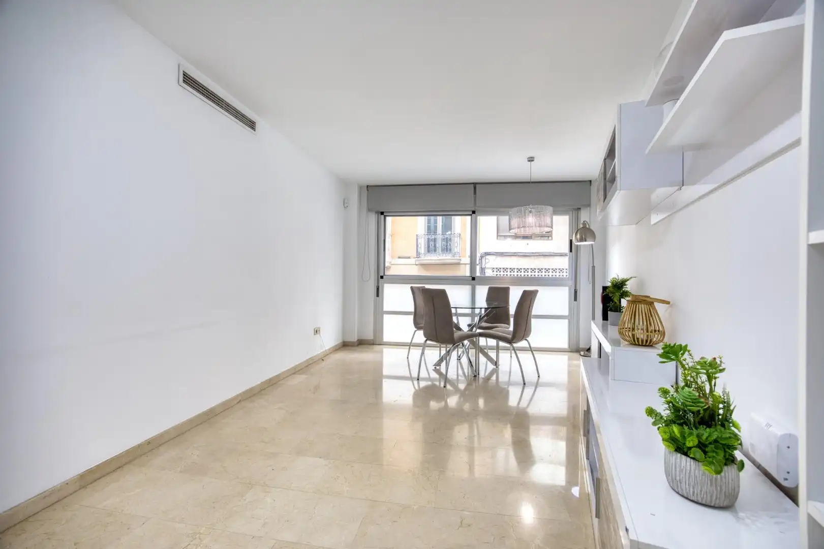 Comedor de Piso en venta en Alicante / Alacant con Aire acondicionado