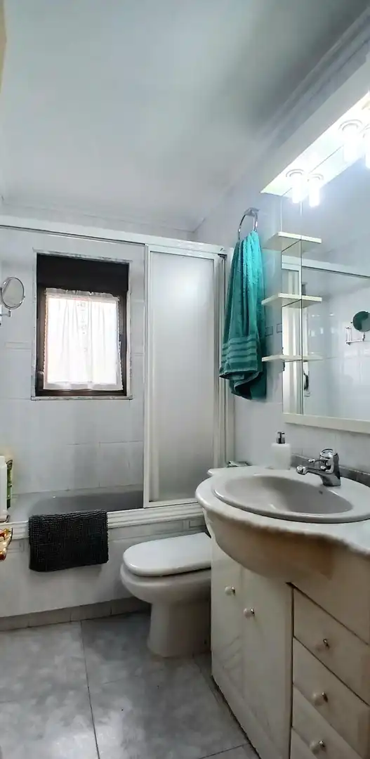 Bathroom of Flat for rent in San Martín del Rey Aurelio  with Heating, Storage room and Furnished