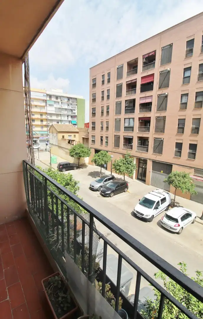 Vista exterior de Pis en venda en Valencia