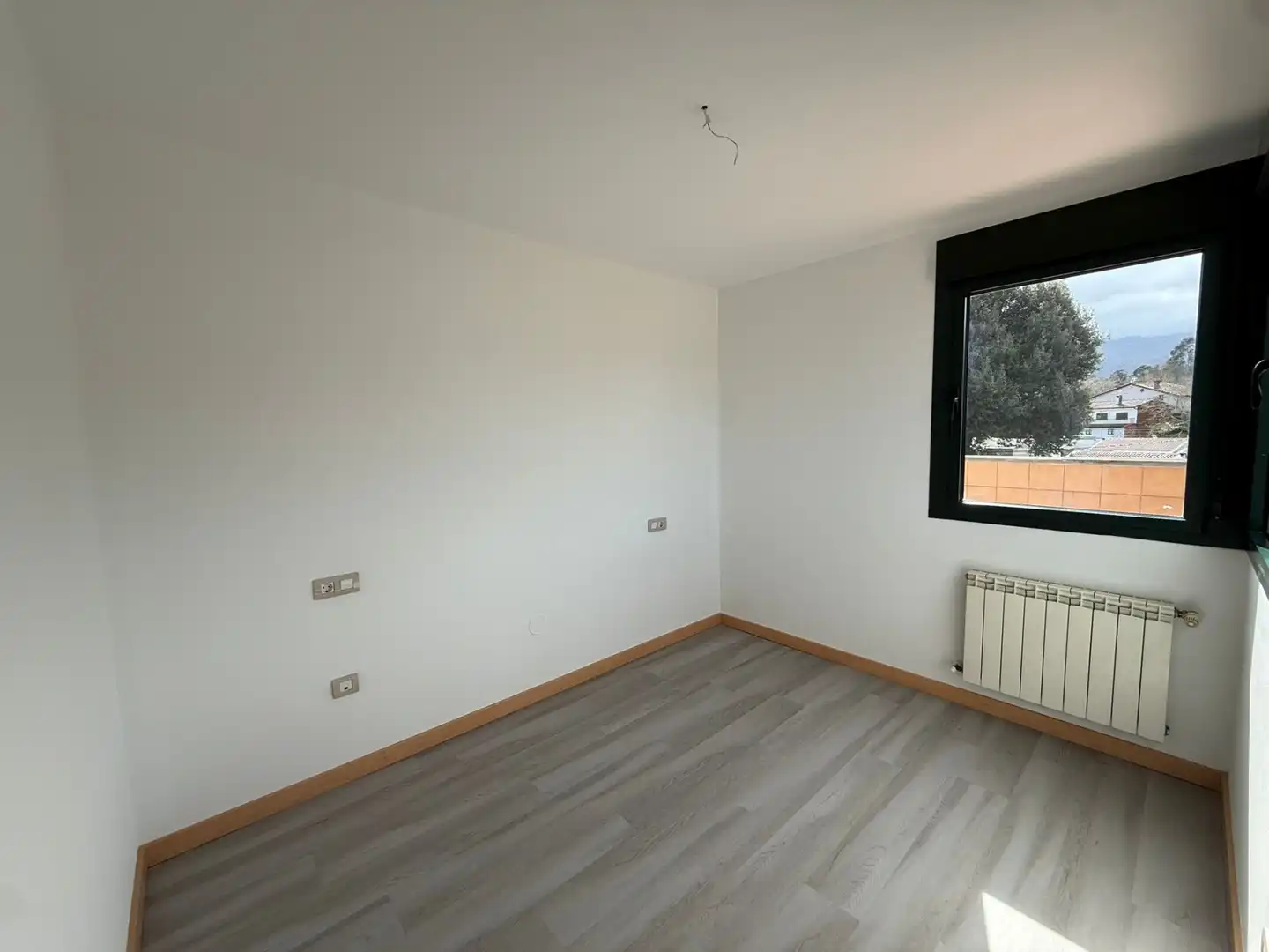 Habitación de Ático en venta en Llanes con Calefacción, Terraza y Trastero