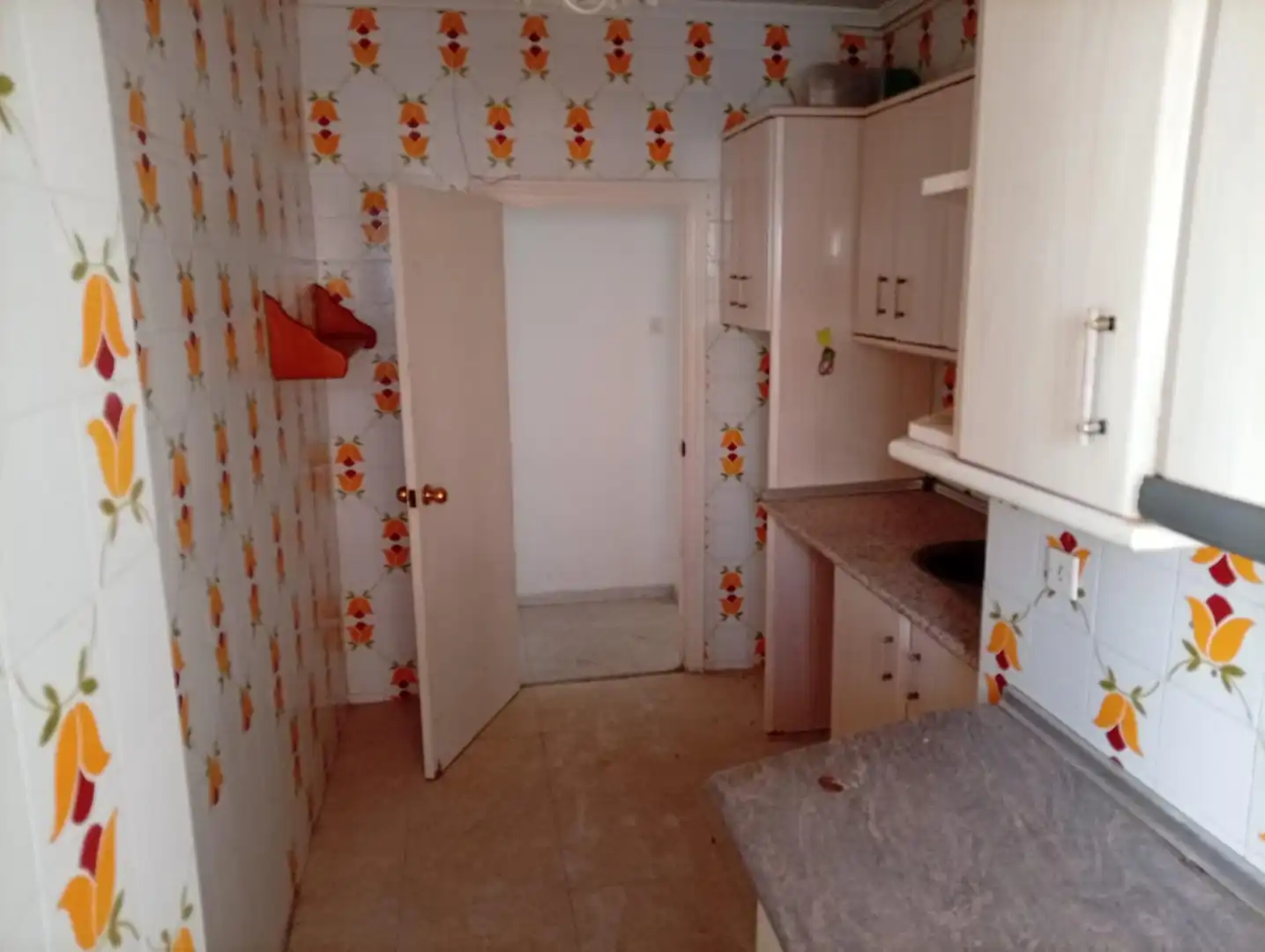 Cocina de Piso en venta en La Línea de la Concepción