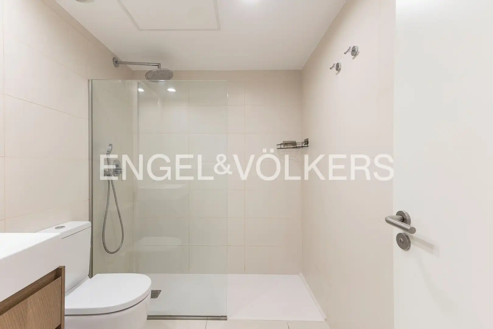 Bany de Apartament en venda en Barcelona amb Aire condicionat, Calefacció i Terrassa