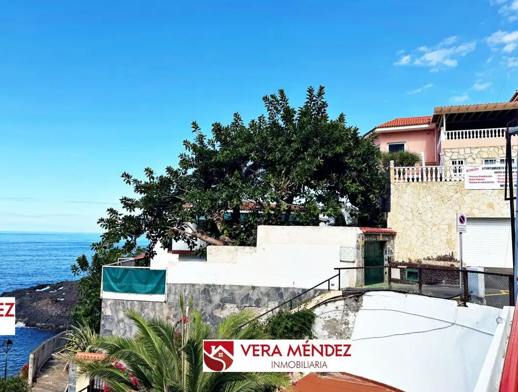 Vista exterior de Casa o xalet en venda en Tacoronte amb Jardí privat i Piscina