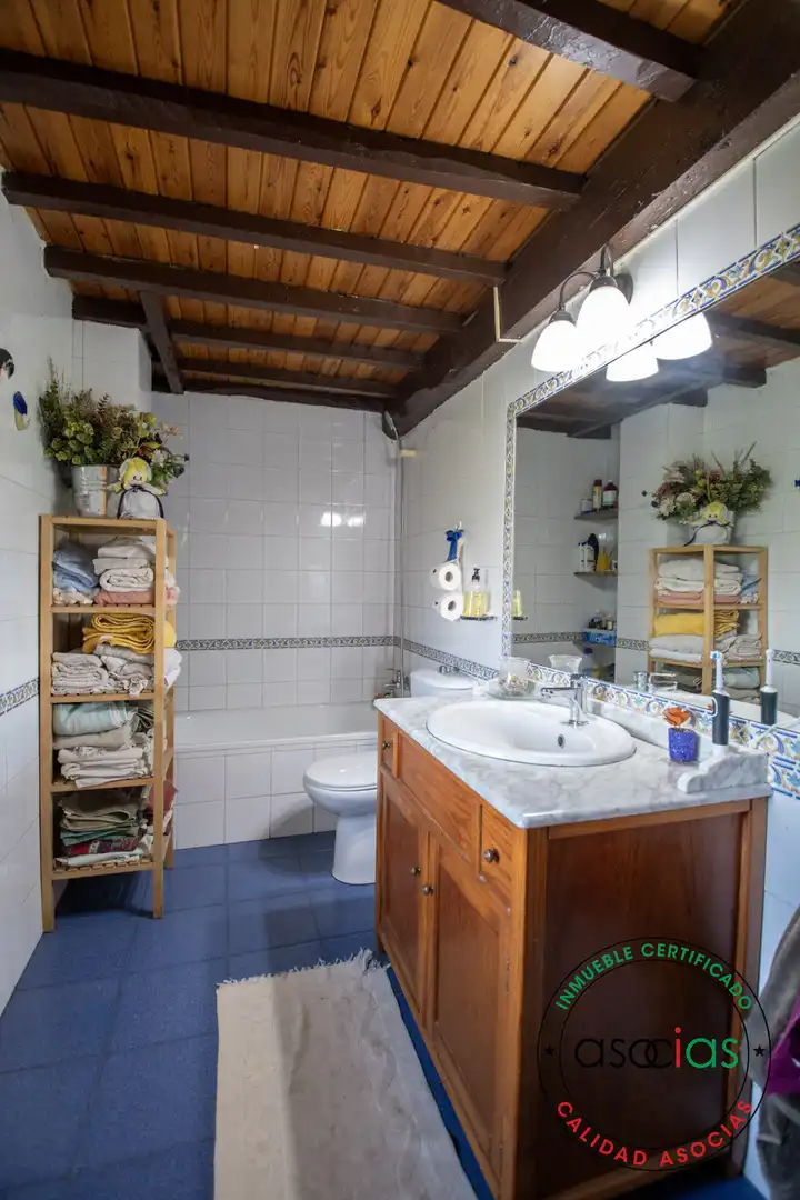 Baño de Casa o chalet en venta en Colunga con Calefacción, Jardín privado y Parquet