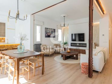 Àtic amb balcó en venda a Barrio de Salamanca