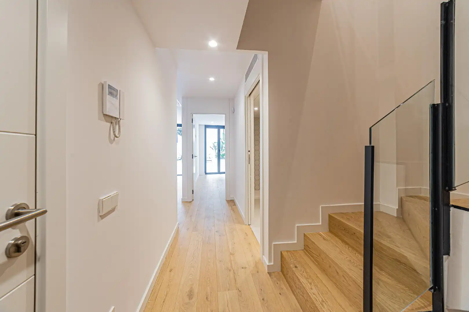 Duplexes for sale in Barcelona  with Air Conditioner, Heating and Private garden