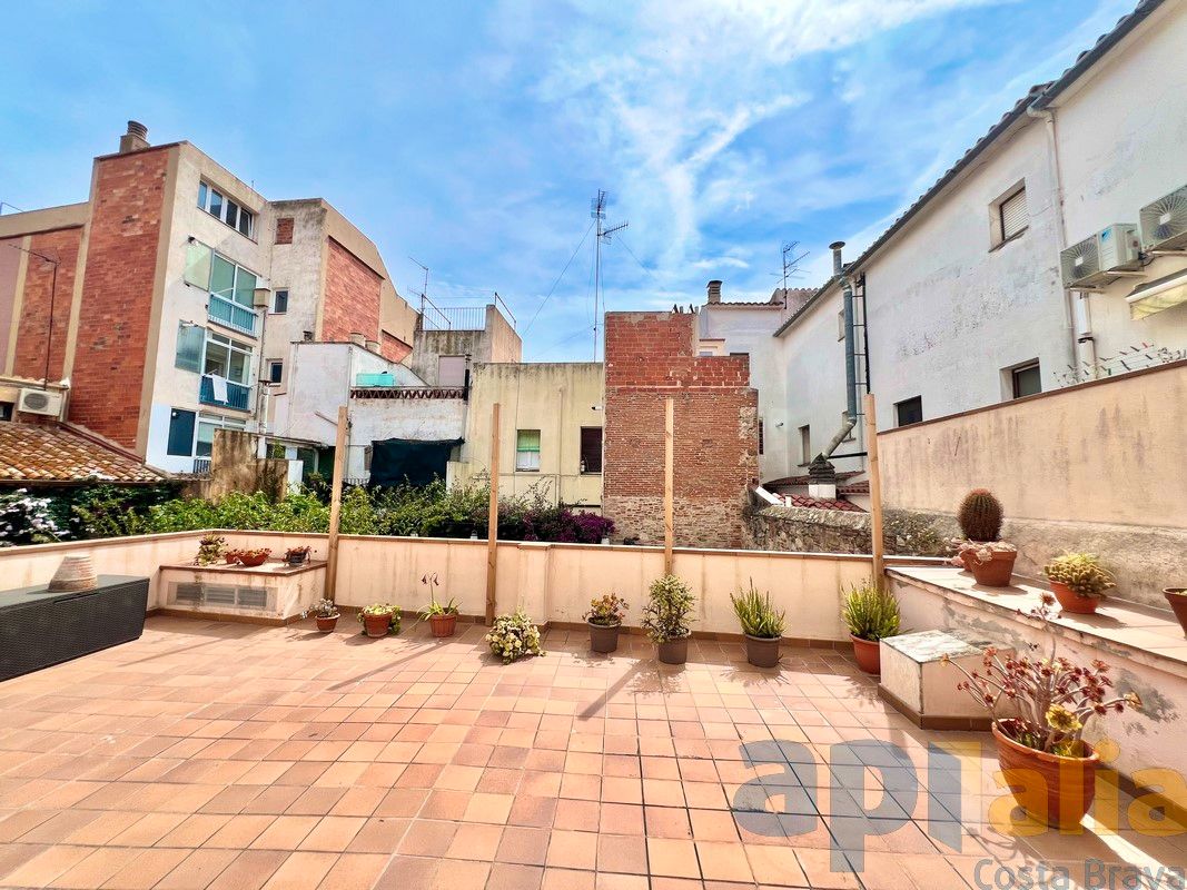 Exterior view of Single-family semi-detached for sale in Palamós  with Air Conditioner, Heating and Terrace