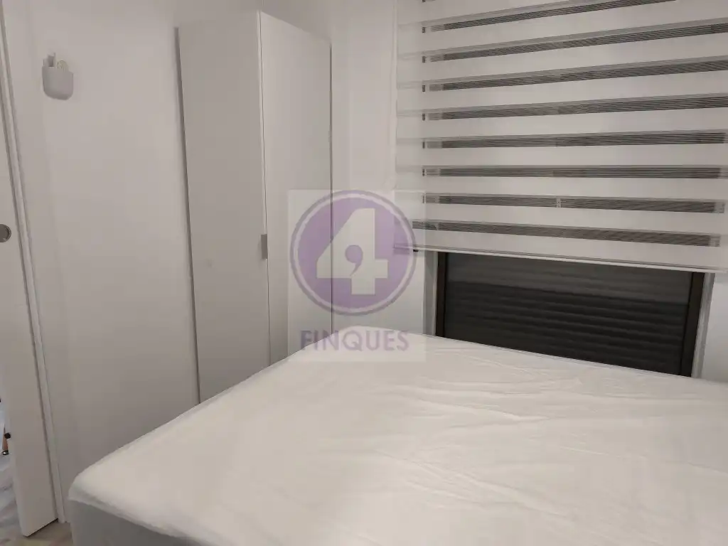 Habitación de Apartamento en venta en Castell d'Aro, Platja d'Aro i s'Agaró con Aire acondicionado y Piscina