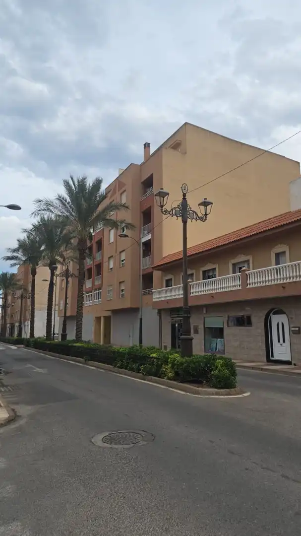 Vista exterior de Piso en venta en Roquetas de Mar ciudad