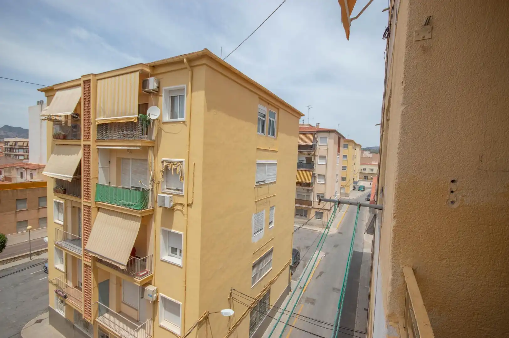 Vista exterior de Pis en venda en Petrer