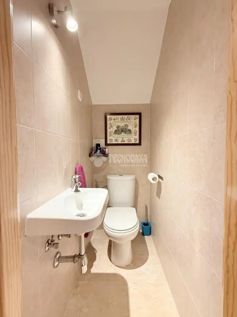 Bathroom of Flat for sale in Alovera  with Air Conditioner, Furnished and Balcony