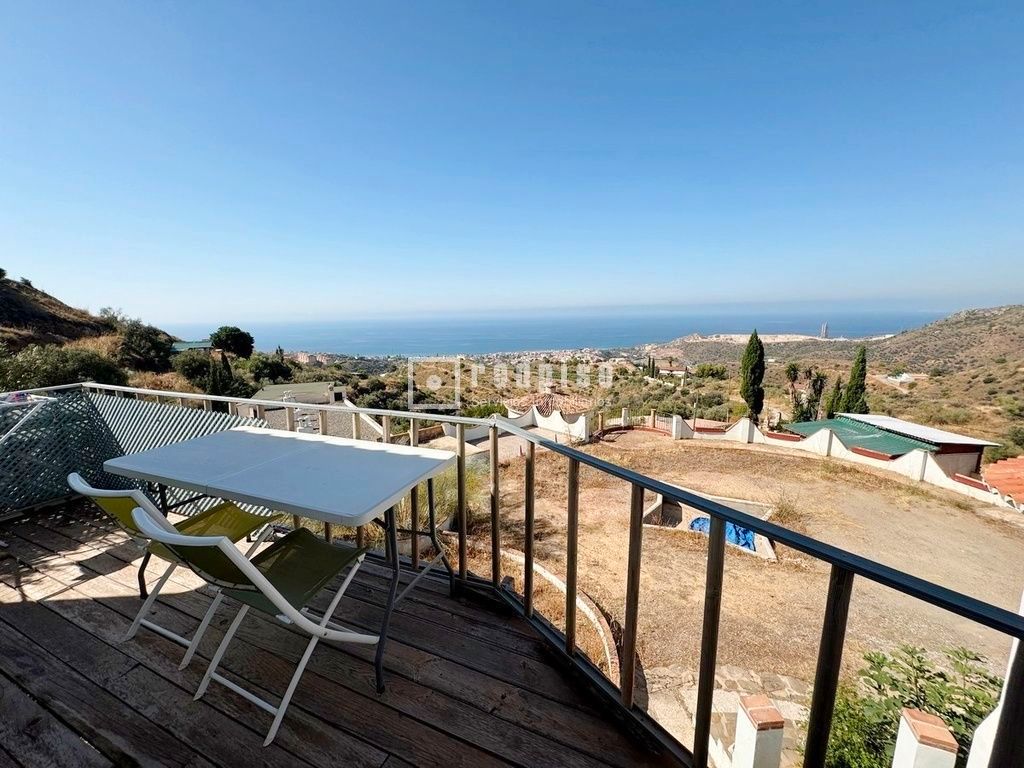 Vista exterior de Casa o xalet de lloguer en Rincón de la Victoria