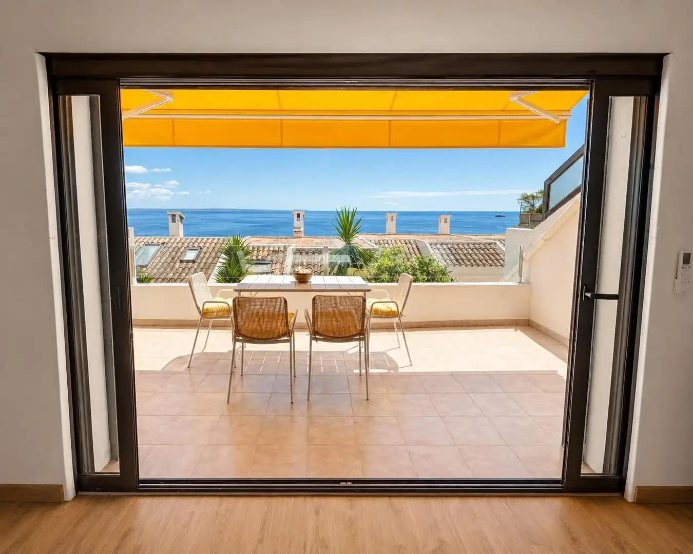 Terrasse von Einfamilien-Reihenhaus zur Miete in Calvià mit Klimaanlage, Terrasse und Abstellraum