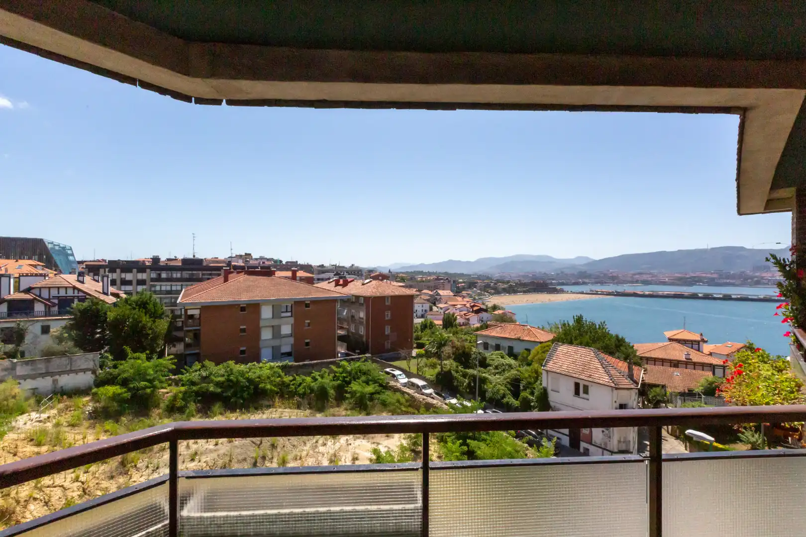 Terrassa de Pis en venda en Getxo  amb Calefacció, Terrassa i Traster