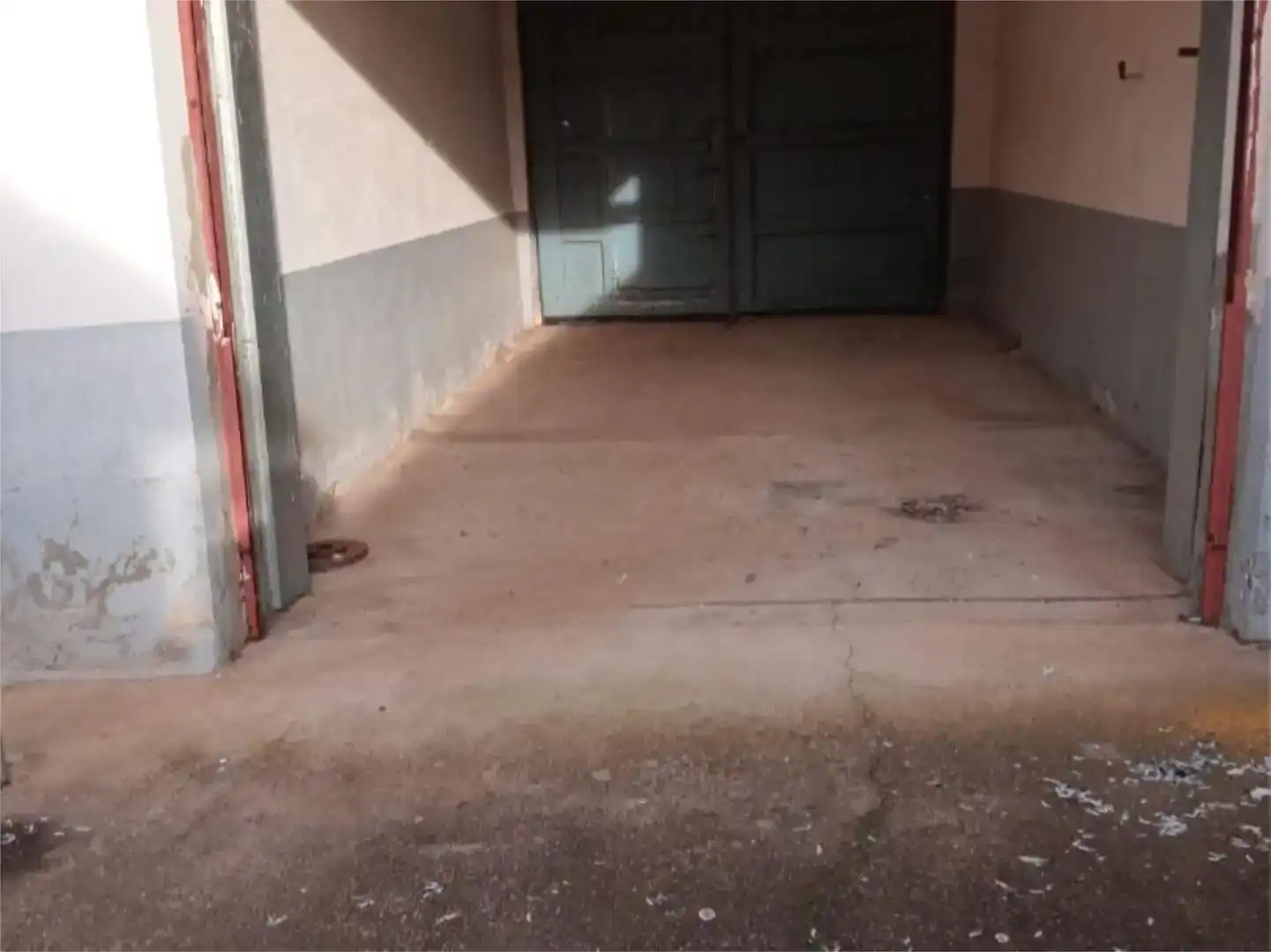 Aparcament de Finca rústica en venda en Villamejil amb Jardí privat, Traster i Moblat