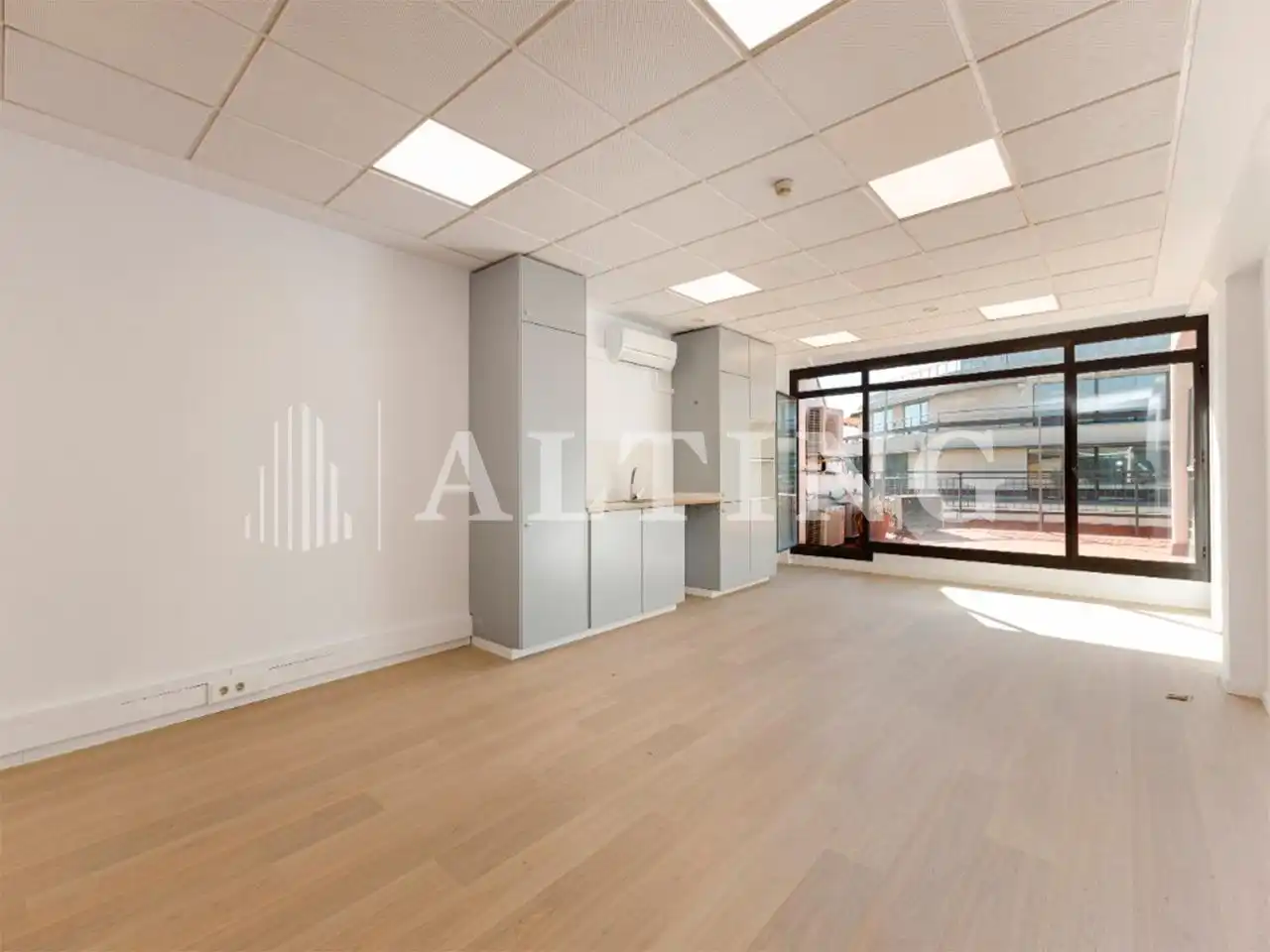 Oficina de alquiler en Barcelona con Aire acondicionado, Calefacción y Terraza