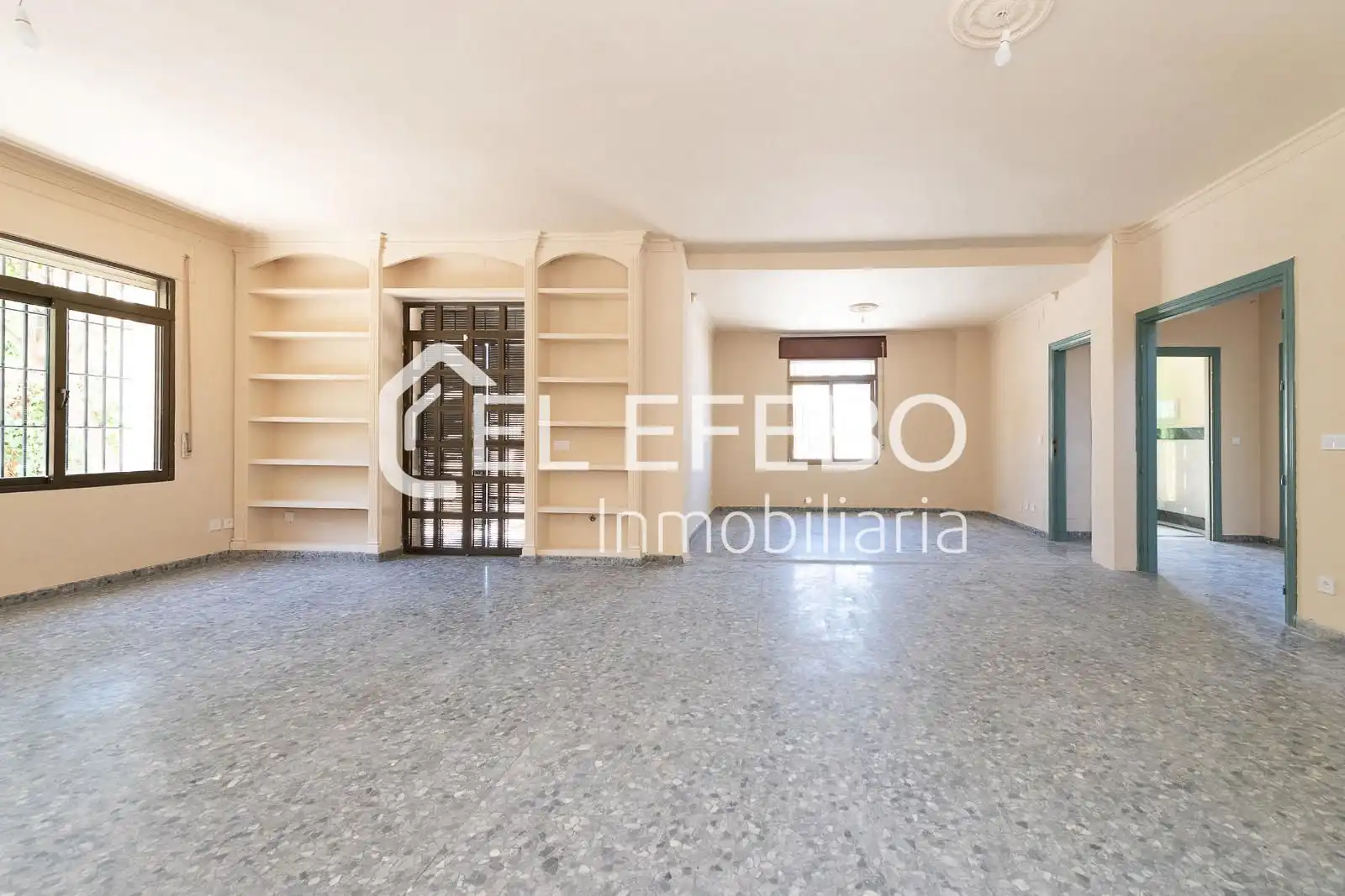 Sala d'estar de Casa o xalet en venda en Antequera amb Calefacció, Terrassa i Traster