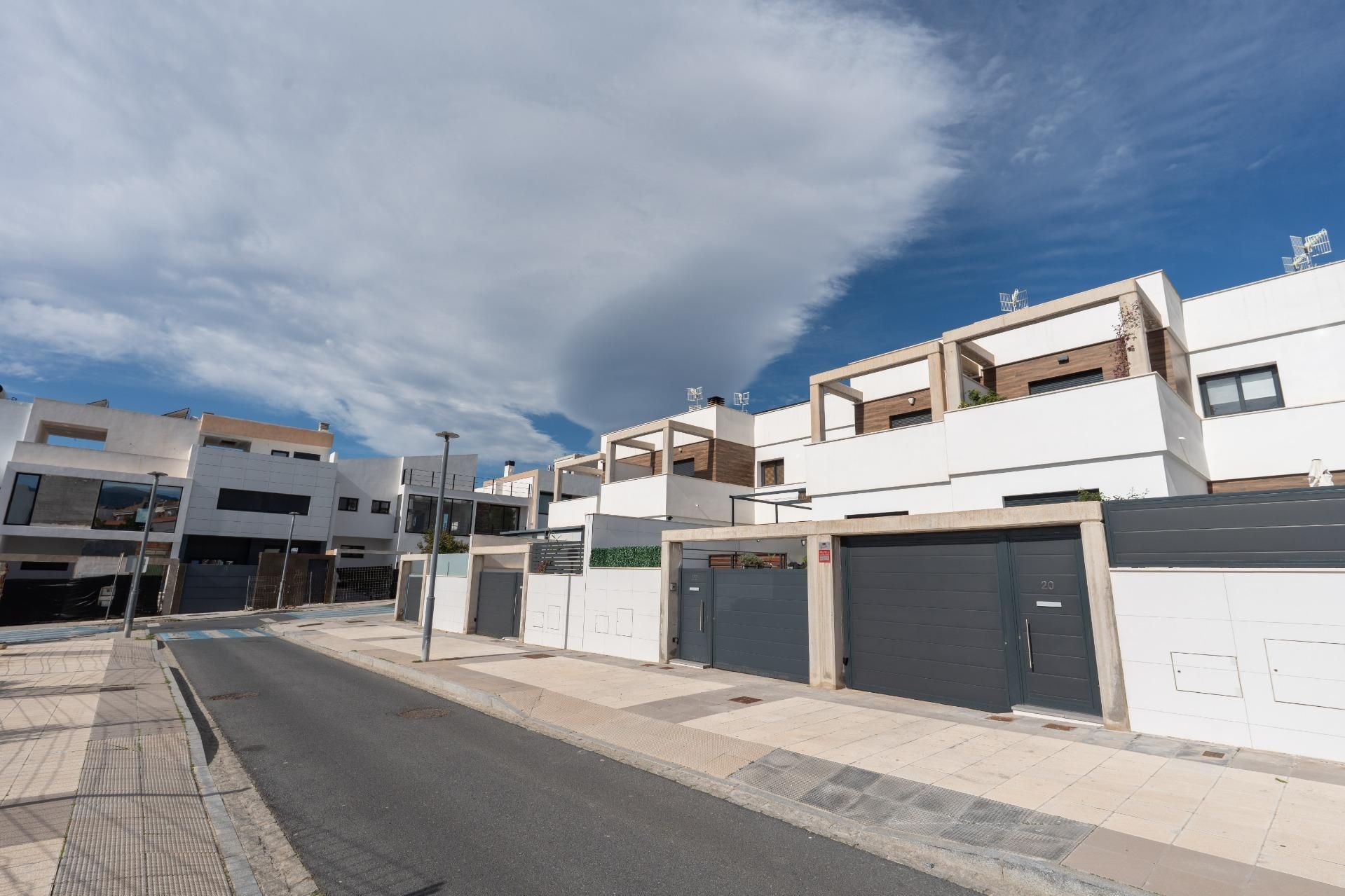 Vista exterior de Casa o chalet en venta en Motril con Aire acondicionado, Terraza y Trastero