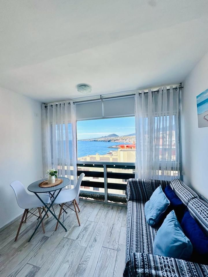 Bedroom of Study to rent in Candelaria  with Terrace, Swimming Pool and Furnished