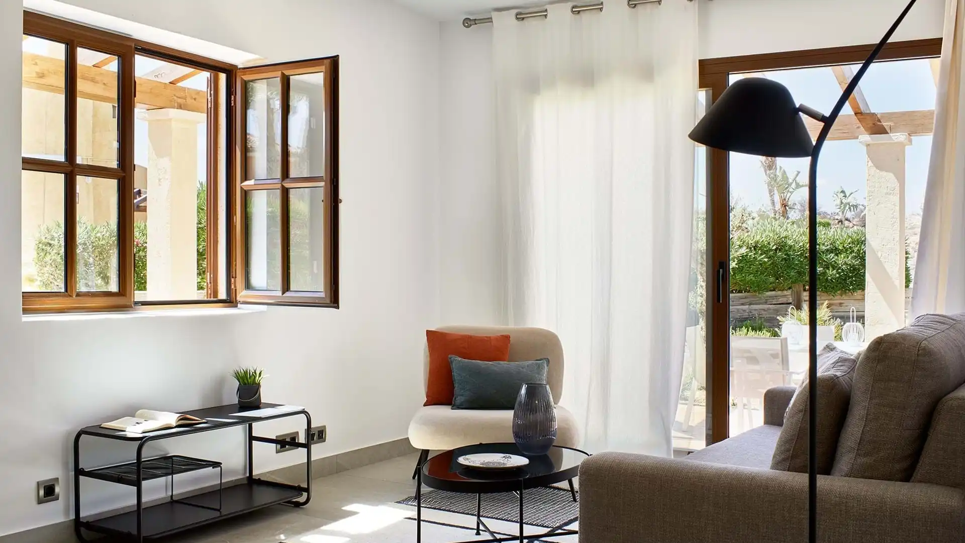 Sala d'estar de Casa o xalet en venda en Cuevas del Almanzora amb Aire condicionat, Jardí privat i Terrassa