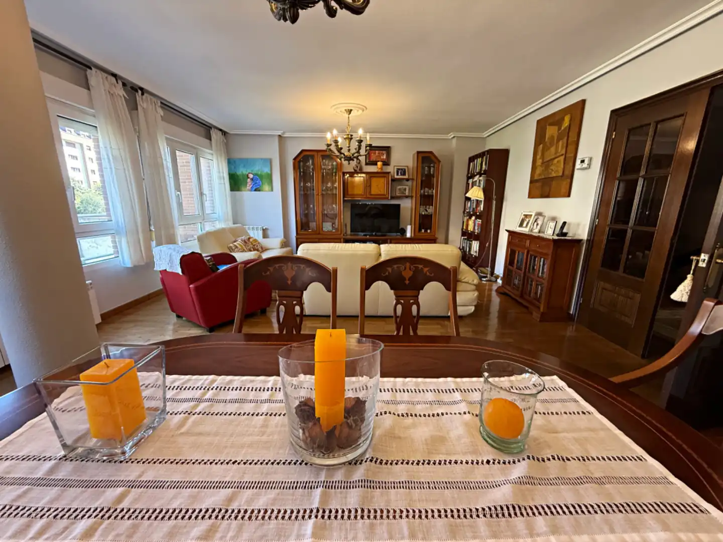 Comedor de Casa adosada en venta en Oviedo  con Calefacción, Jardín privado y Parquet