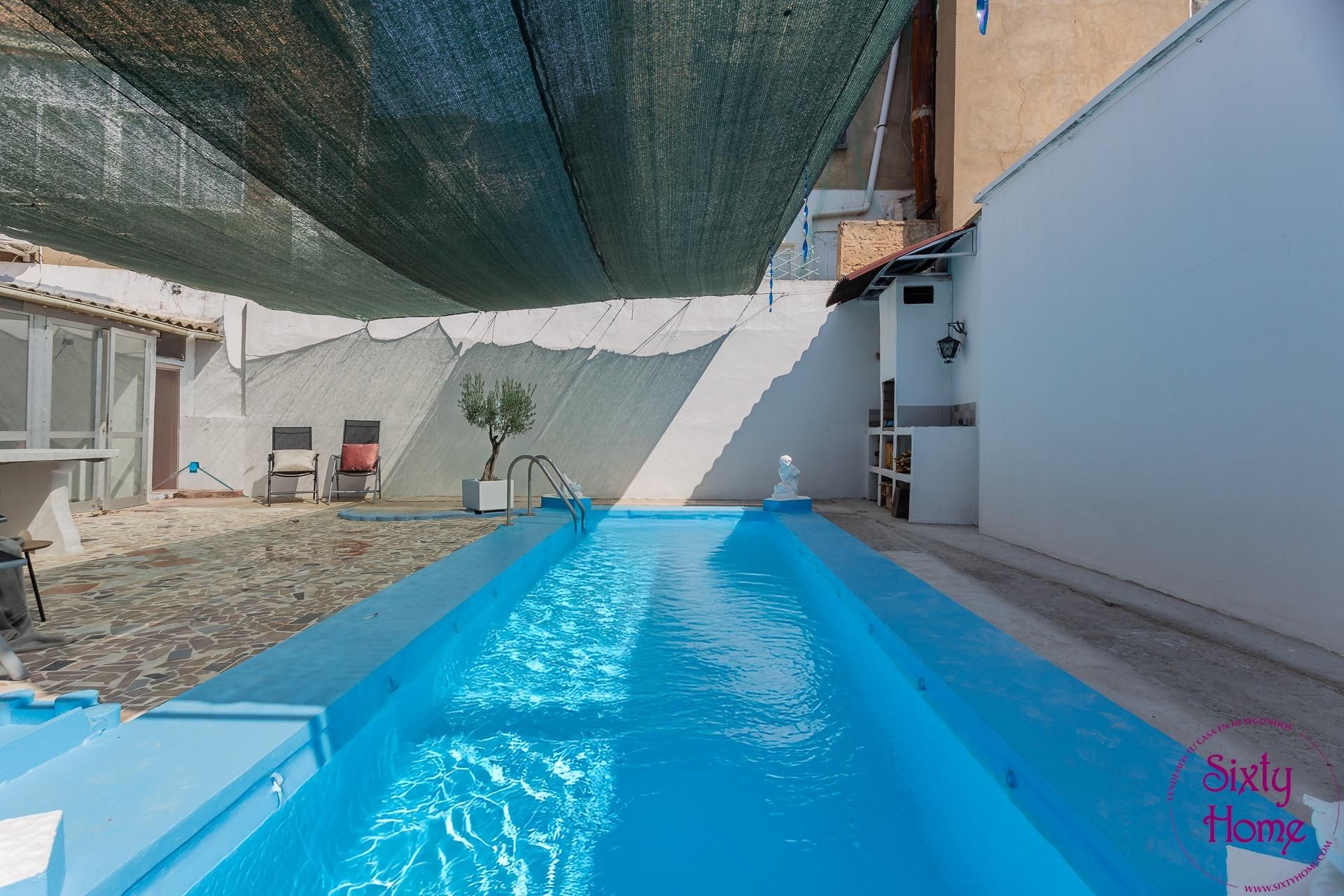 Piscina de Casa o xalet en venda en Sariñena amb Terrassa, Traster i Piscina