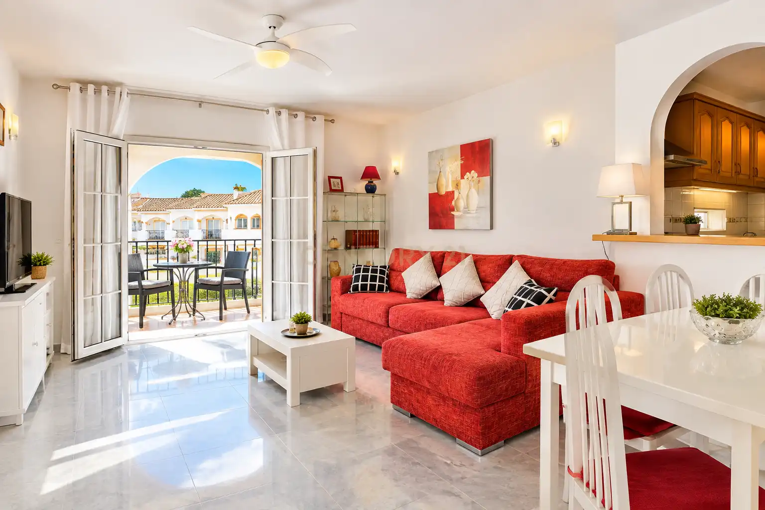 Sala d'estar de Apartament en venda en Benalmádena amb Aire condicionat i Piscina