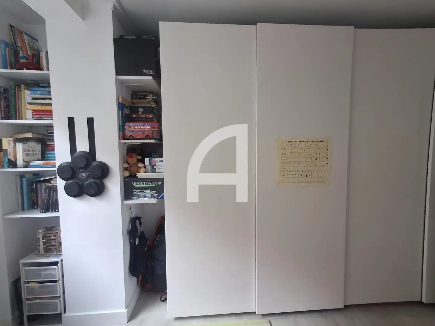 Flat for sale in Vigo   with Heating and Furnished