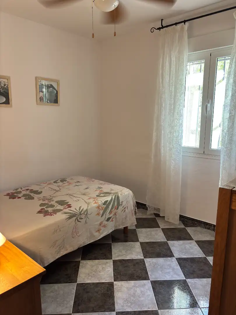 Bedroom of Flat for sale in Sur