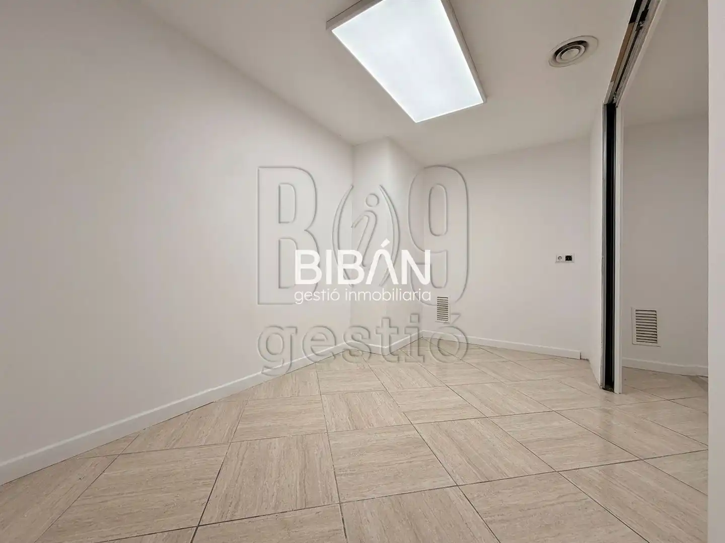 Local en venta en Tarragona con Aire acondicionado