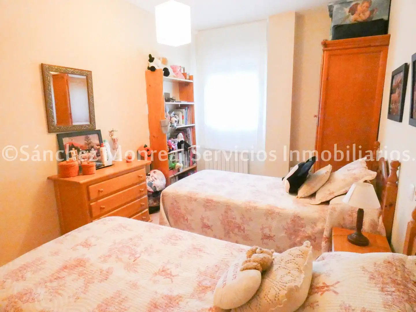 Casa adosada en venta en Avenida de la Cruz Roja, Alcázar de San Juan