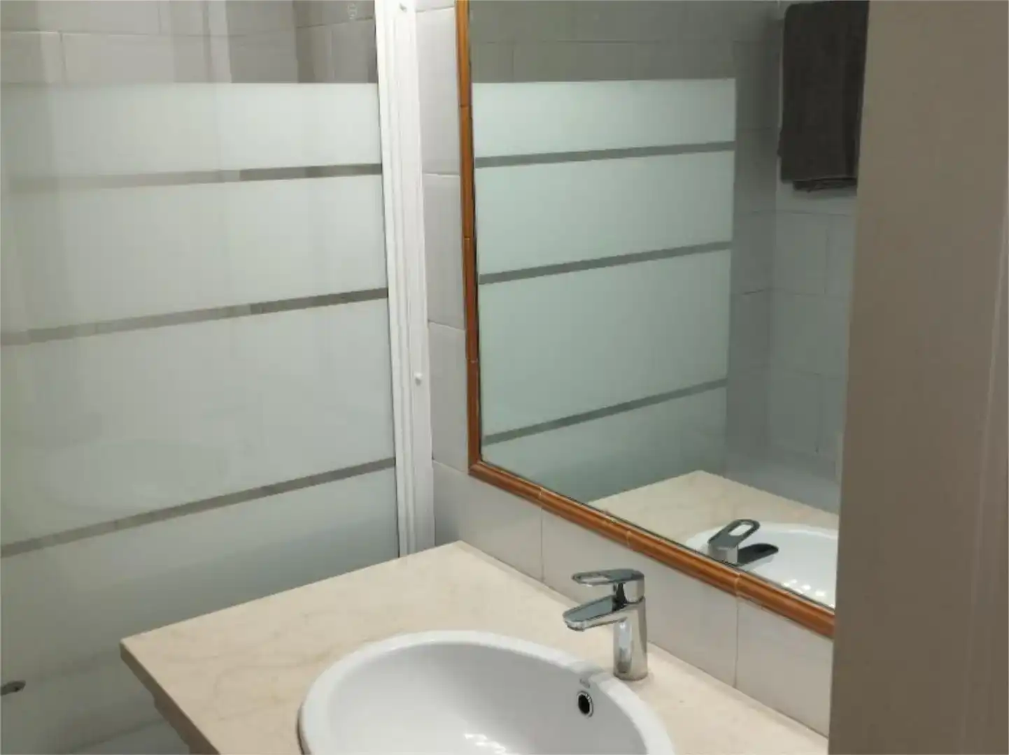 Bathroom of Flat for rent in Marbella  with Air Conditioner and Furnished