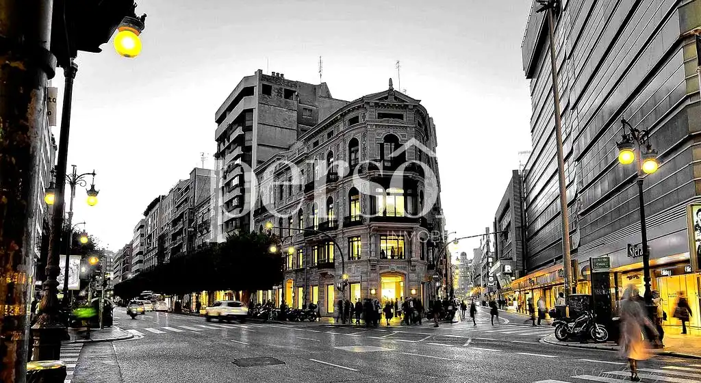 Außenansicht von Dachboden zum Verkauf in Valencia mit Klimaanlage, Terrasse und Möbliert