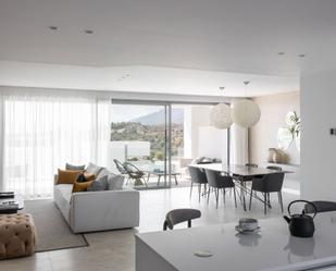 Sala d'estar de Apartament en venda en Marbella amb Terrassa i Balcó