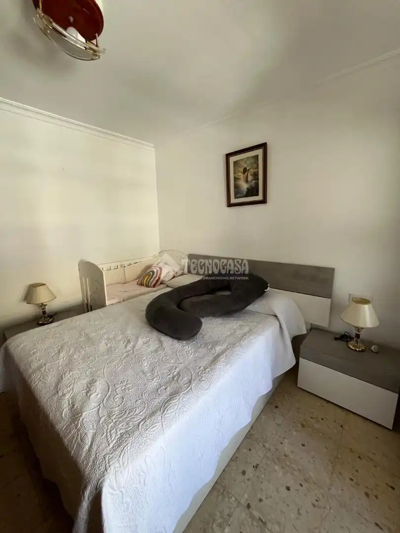 Habitación de Piso en venta en Sevilla con Calefacción, Terraza y Amueblado