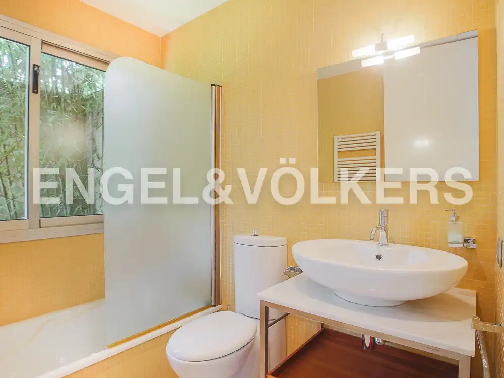 Baño de Casa o chalet de alquiler en Bétera con Aire acondicionado, Calefacción y Jardín privado