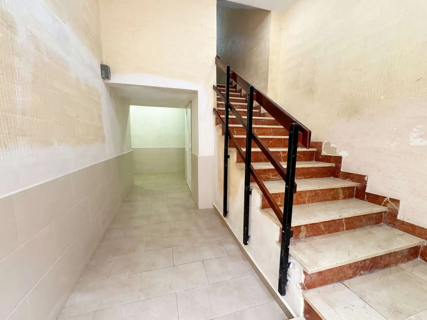 Piso en venta en Alicante / Alacant con Aire acondicionado, Terraza y Trastero