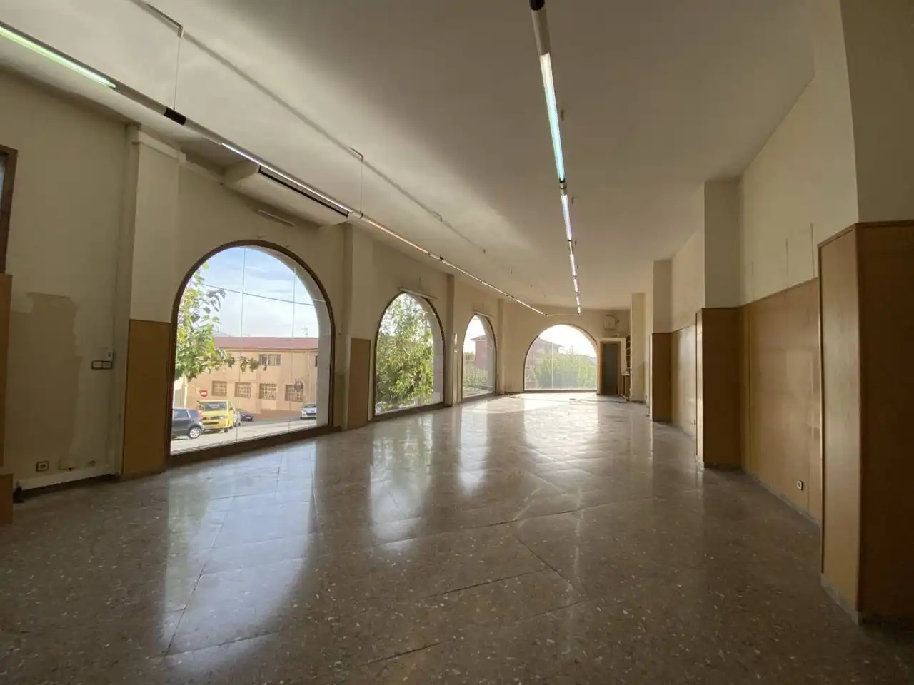 Local comercial de lloguer a Plaza PAU CASALS, imagen 5