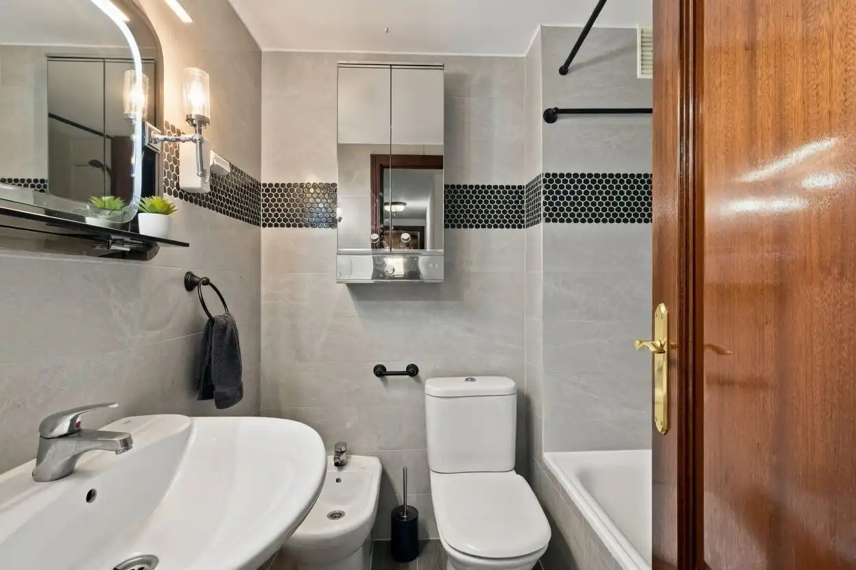 Baño de Piso en venta en Madrid con Aire acondicionado, Calefacción y Terraza