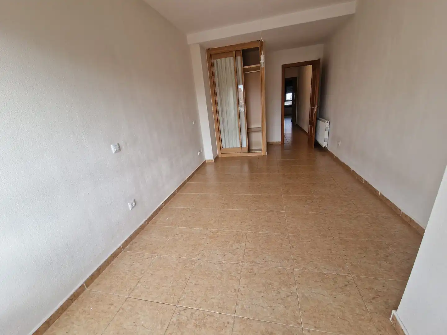 Habitación de Dúplex en venta en Talavera de la Reina con Calefacción, Terraza y Trastero