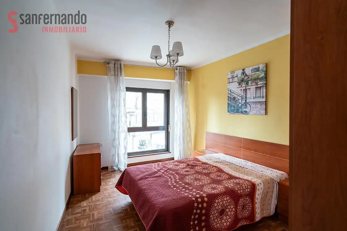 Flat for sale in Calle Secada, Cuatro Caminos