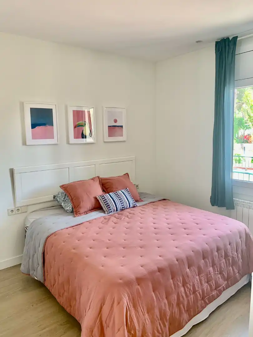 Bedroom of Houses for rent in Castelldefels  with Air Conditioner, Heating and Private garden