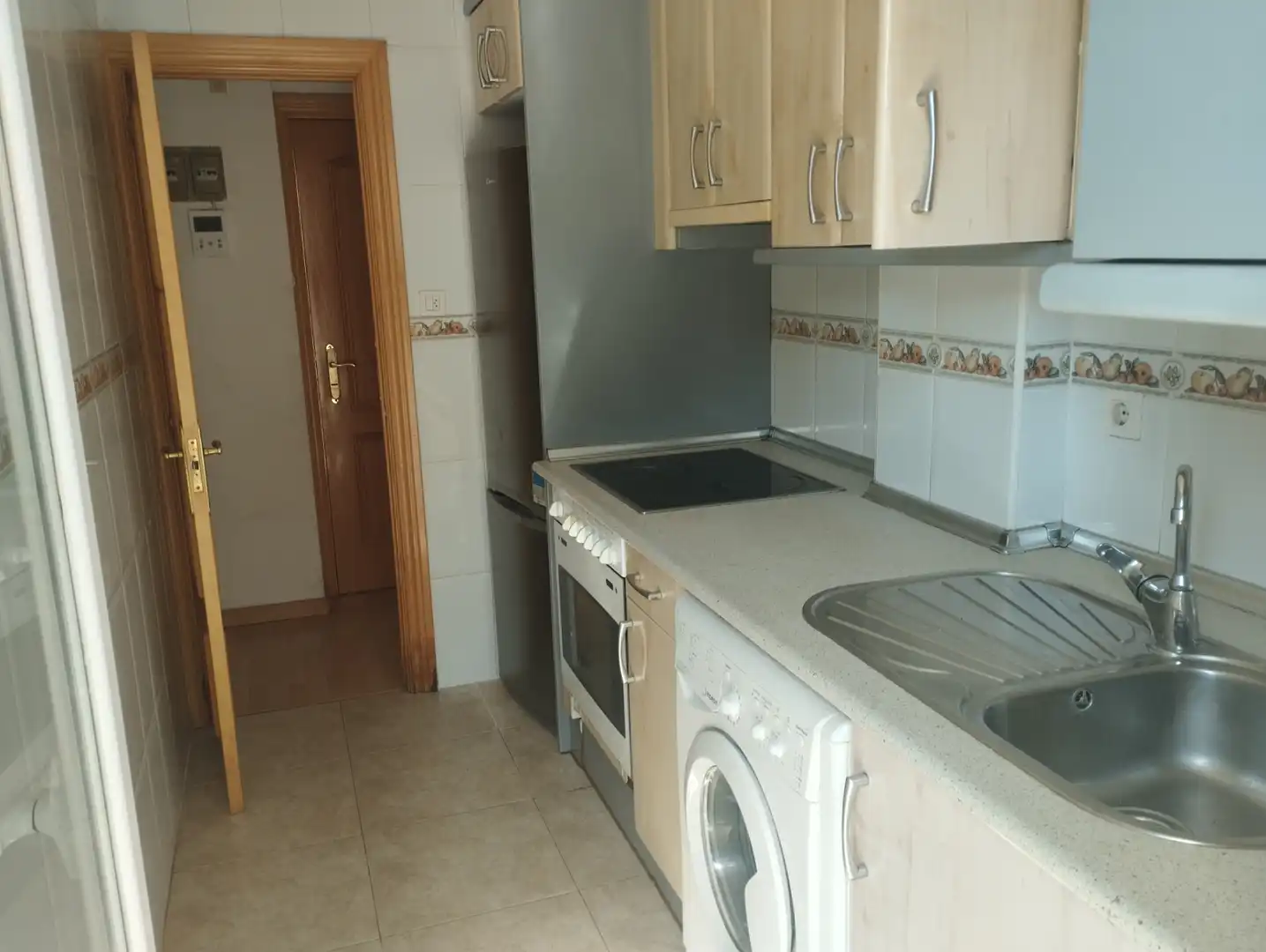 Kitchen of Flat for sale in Zaragoza  with Heating, Parquet flooring and Furnished