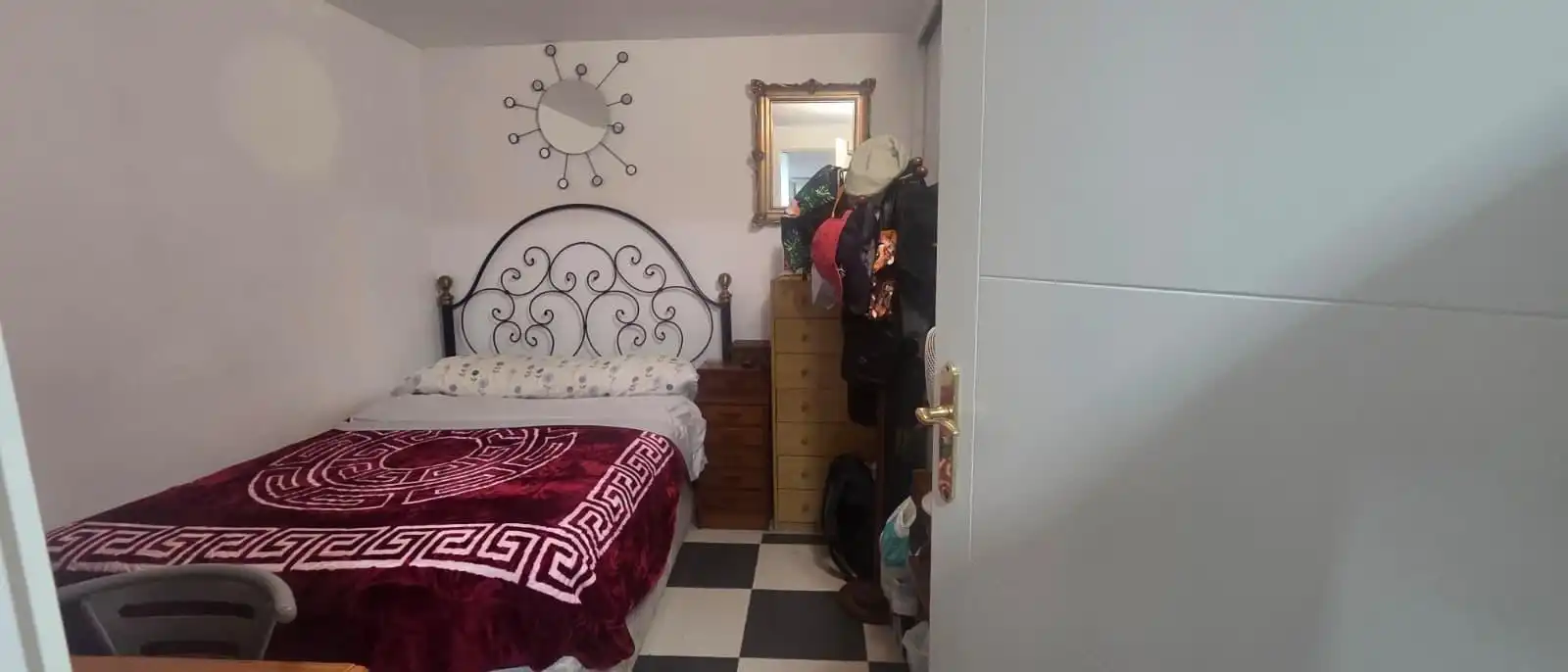 Piso en venta en Calle Casablanca, El Bajondillo